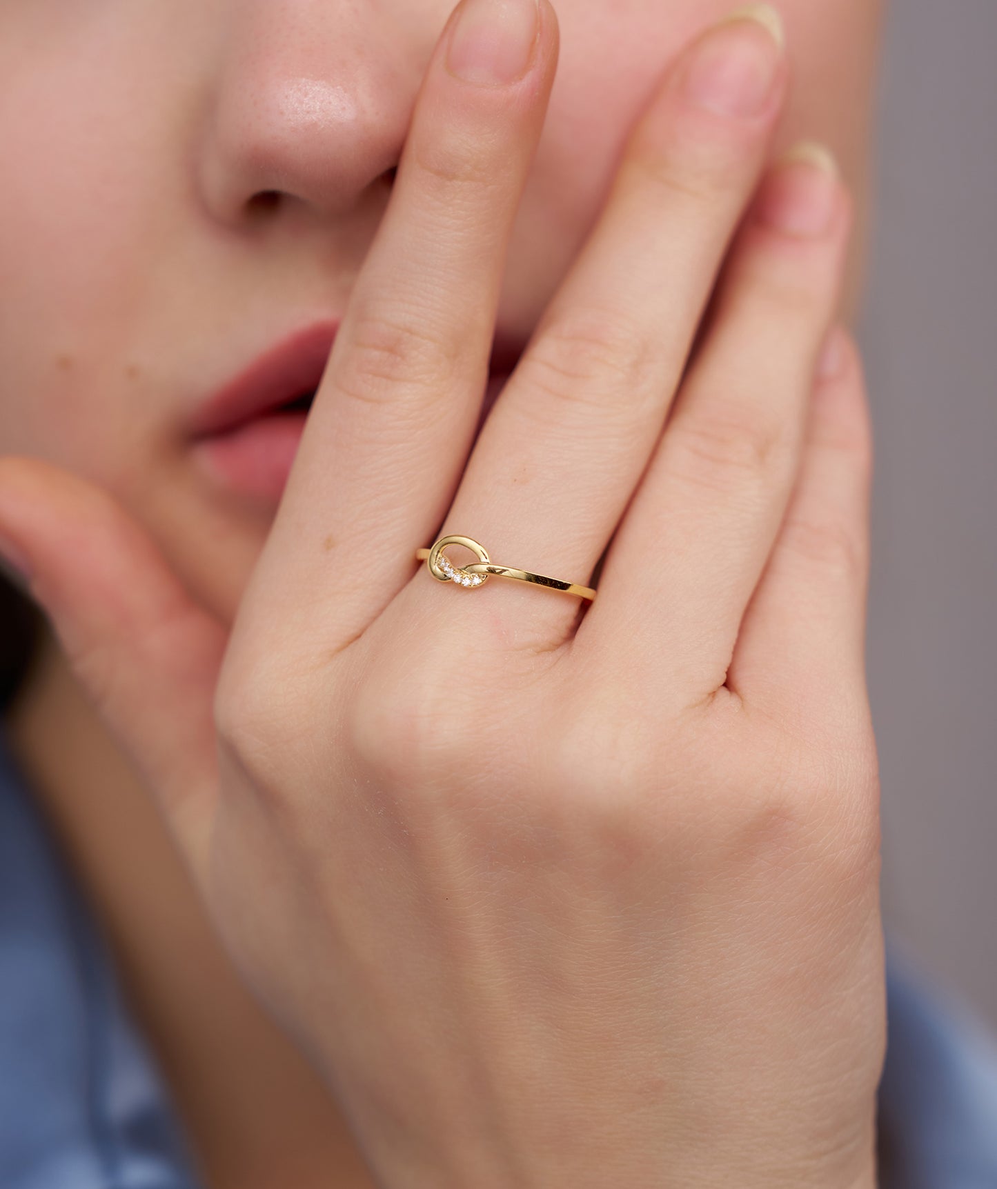14K Gold Knot Diamond Ring