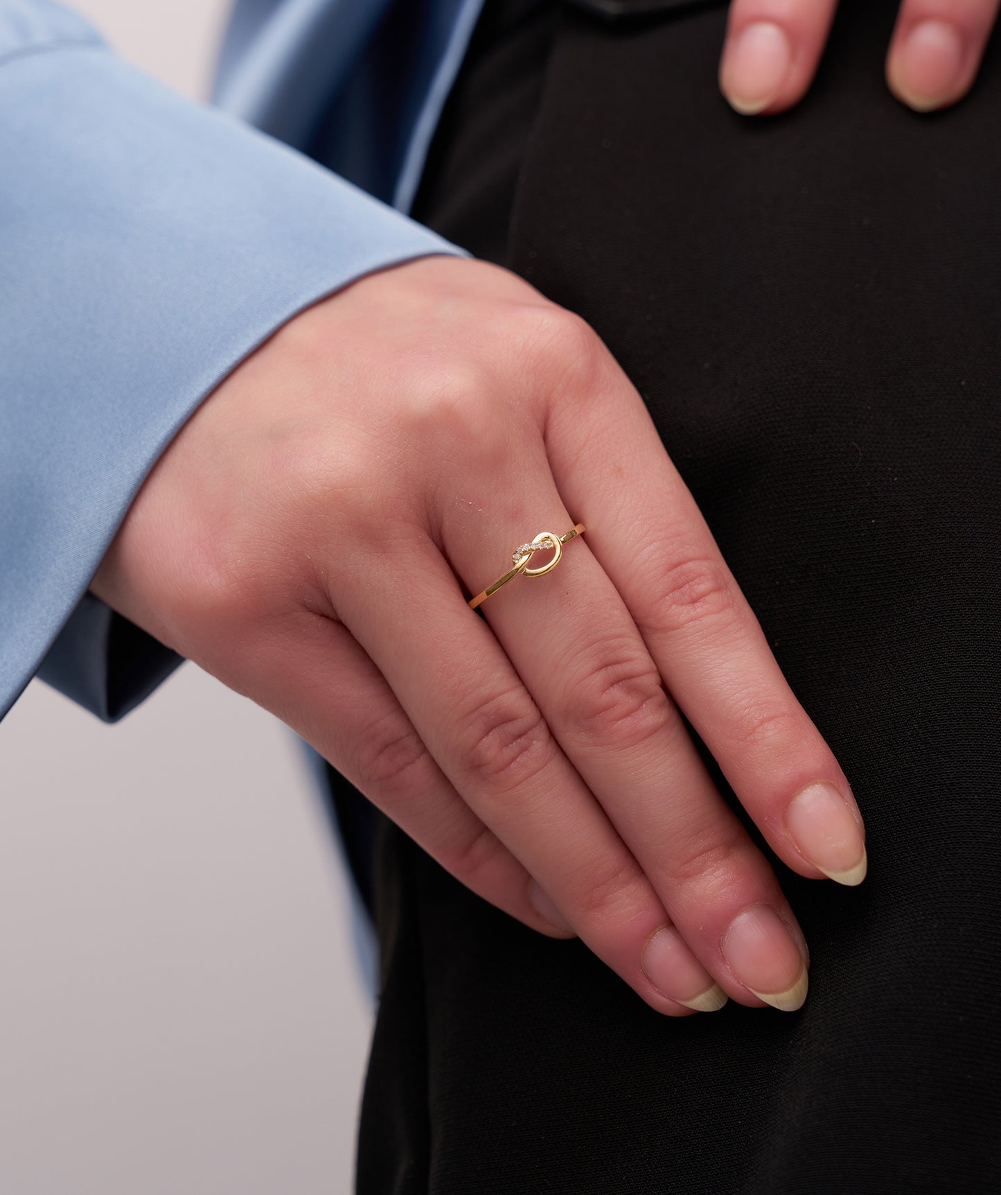 14K Gold Knot Diamond Ring