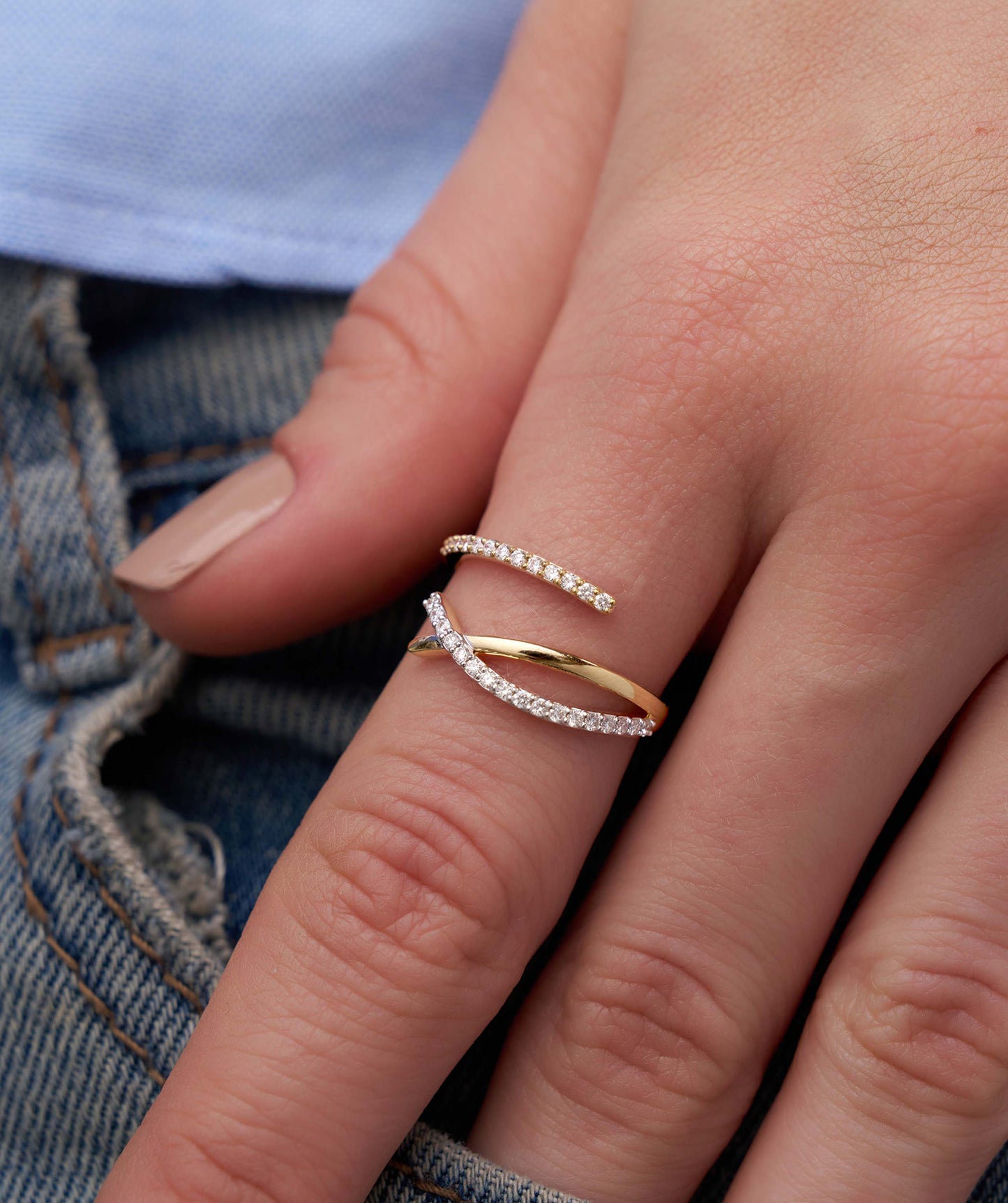 14K Gold Curved Diamond Ring