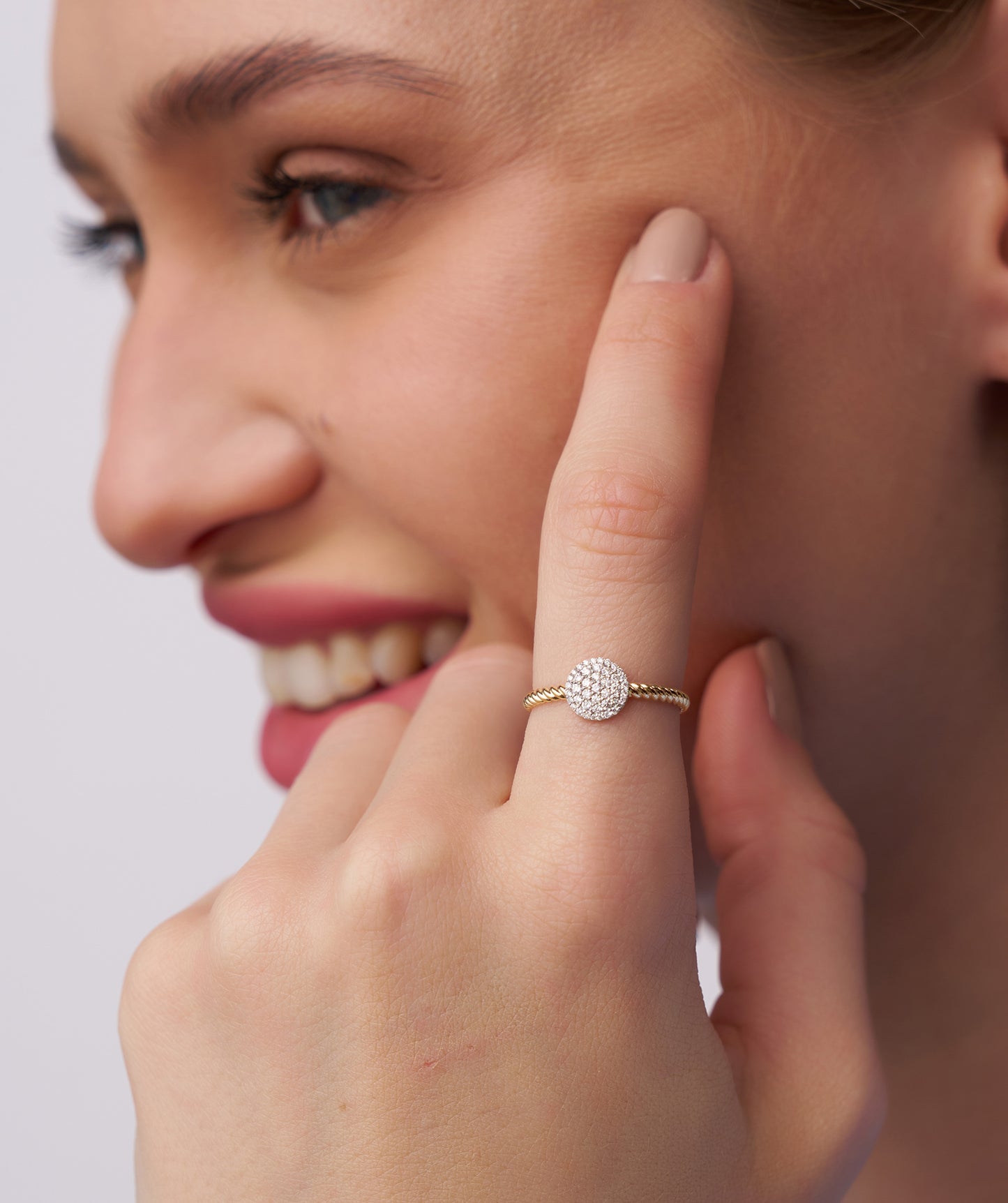 14K Gold Pavé Disc Ring