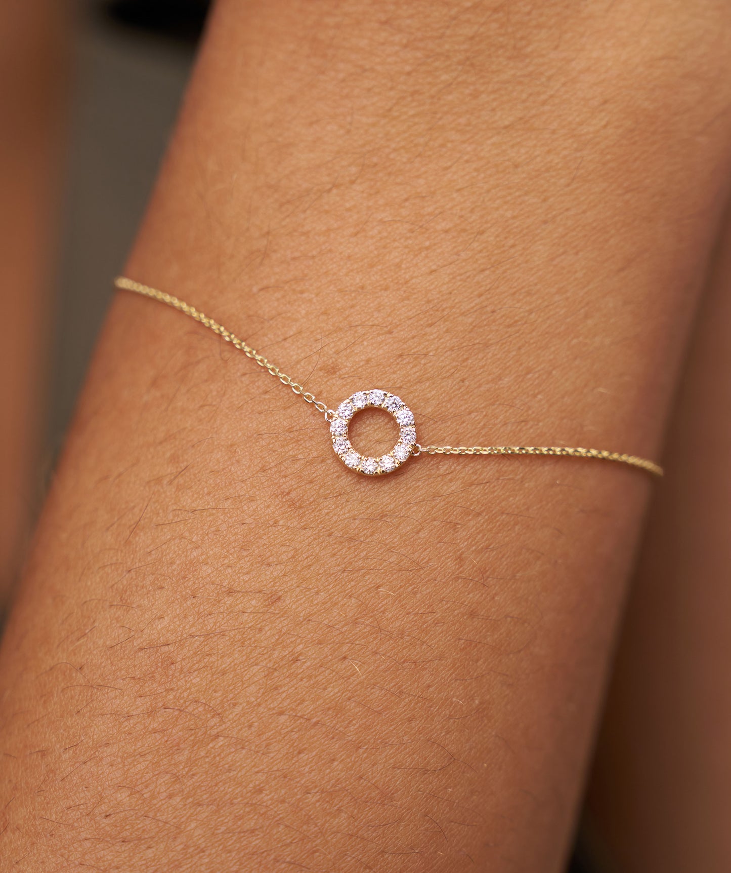 14K Gold Open Circle Bracelet