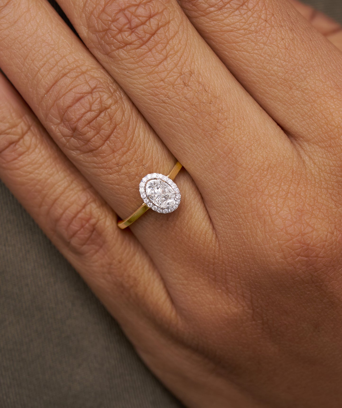 Classic Spark 14K Gold Halo Ring