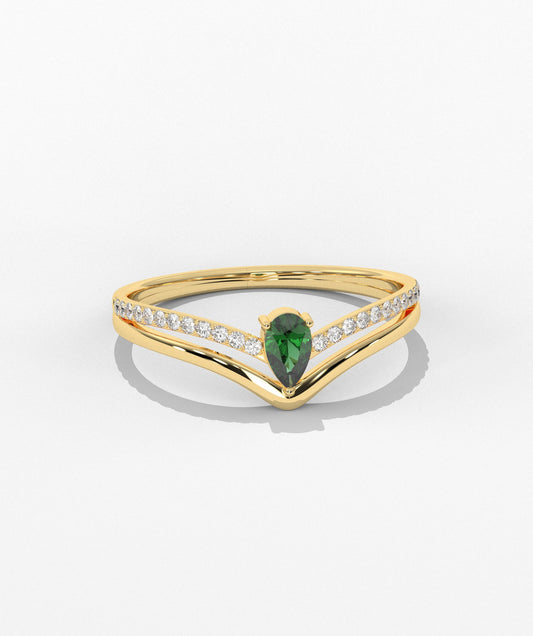 14K Gold Green Diamond Ring