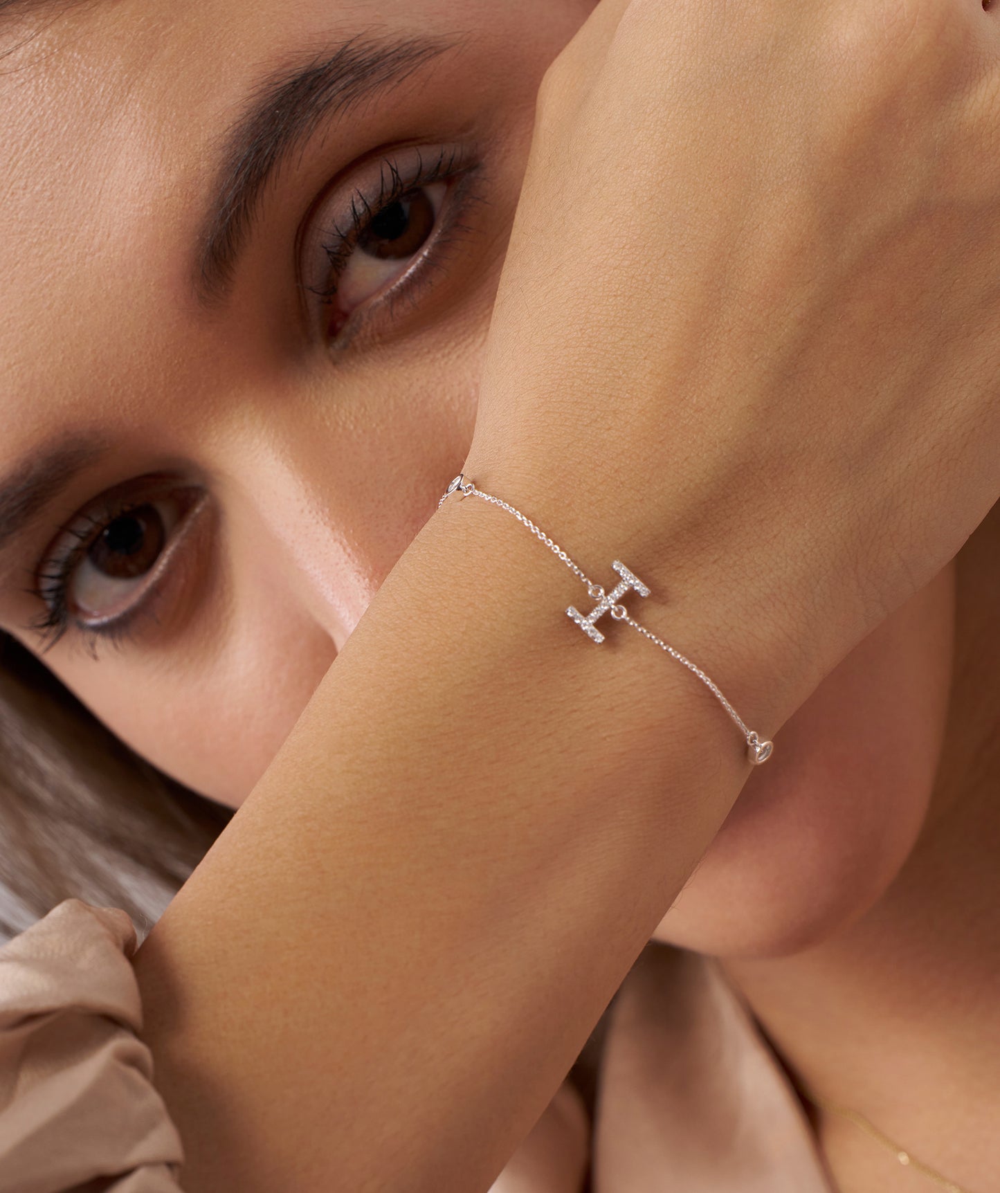 14K Gold "I" Initial Diamond Bracelet