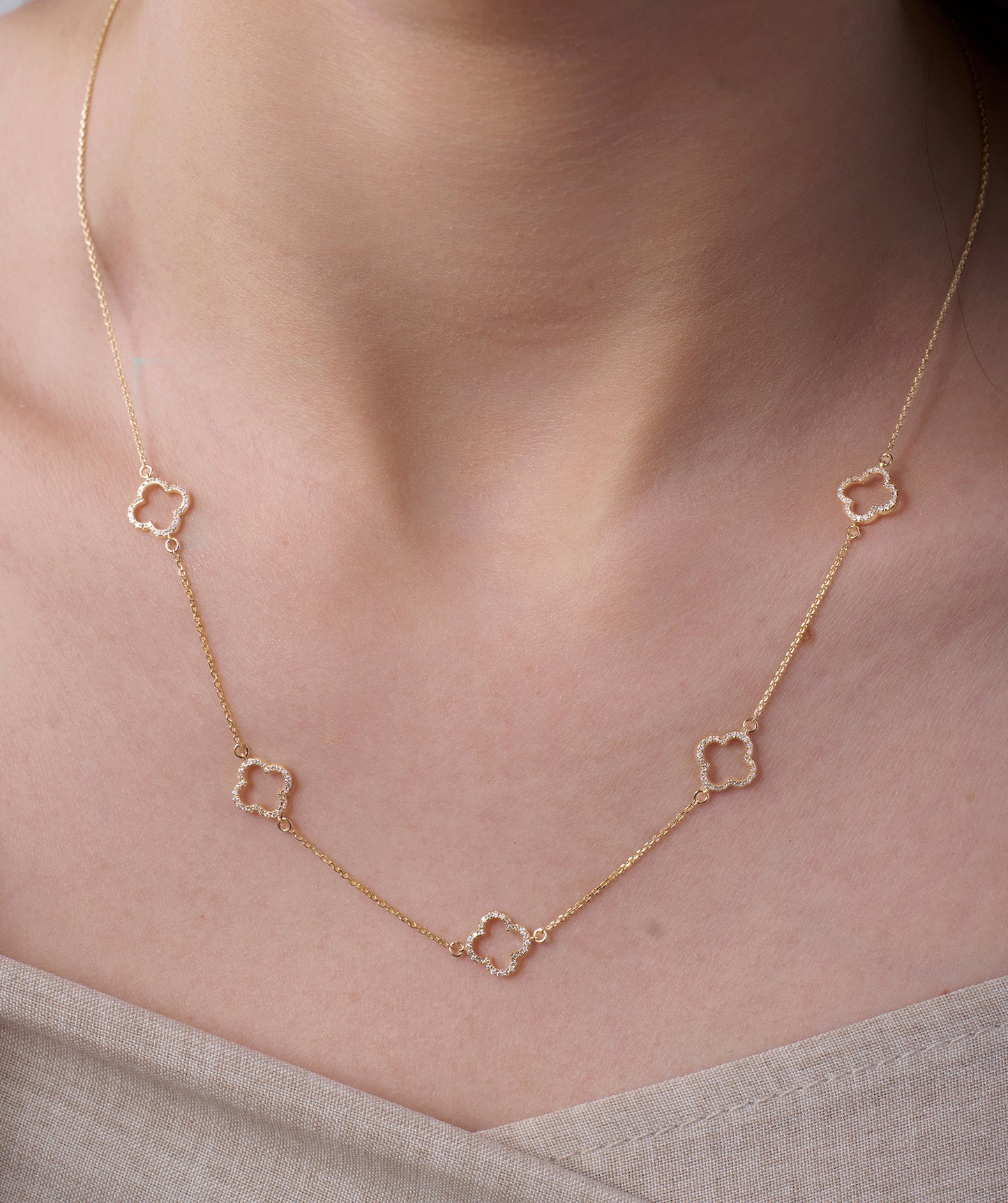 14K Gold Clover Chain Necklace