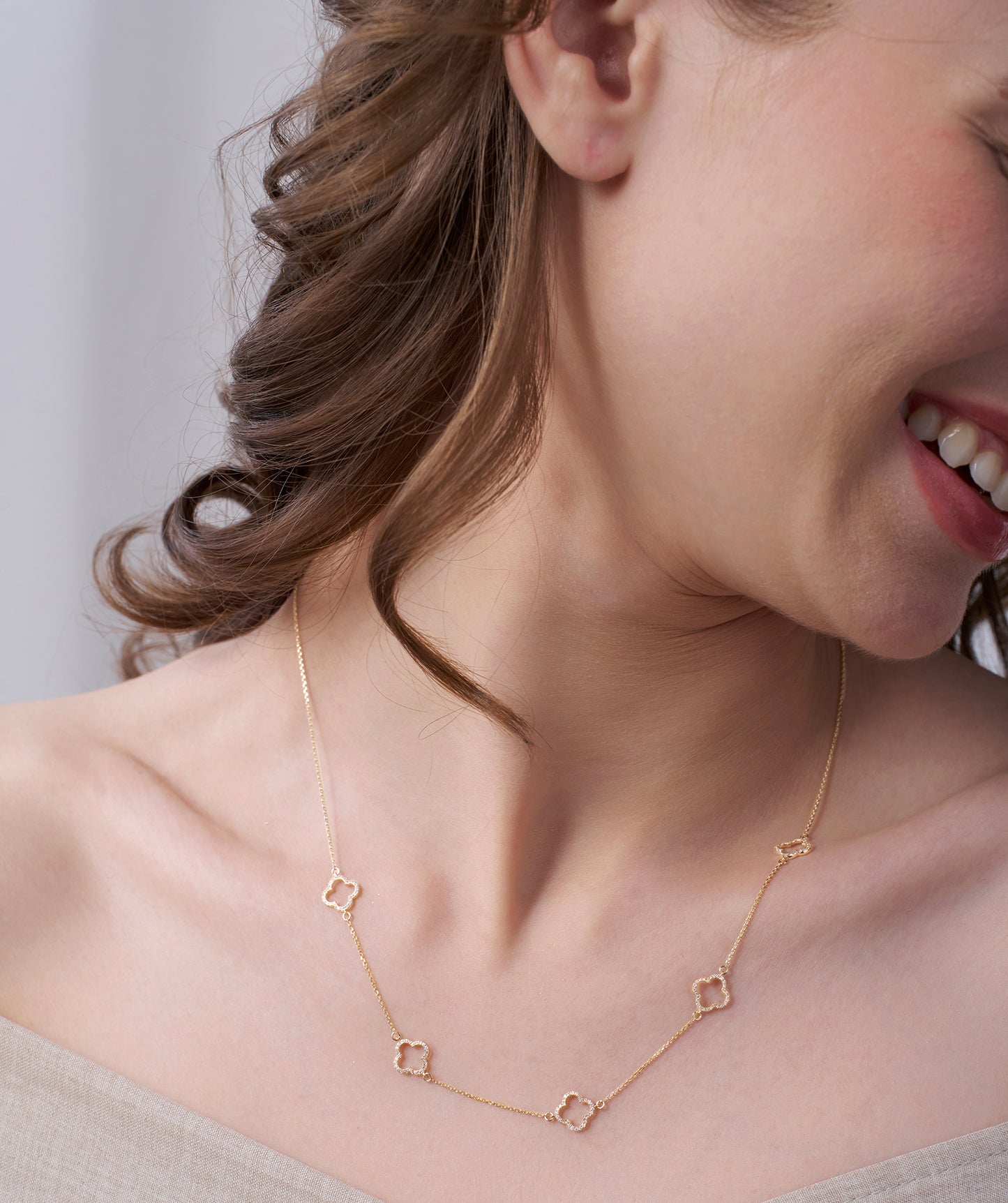 14K Gold Clover Chain Necklace