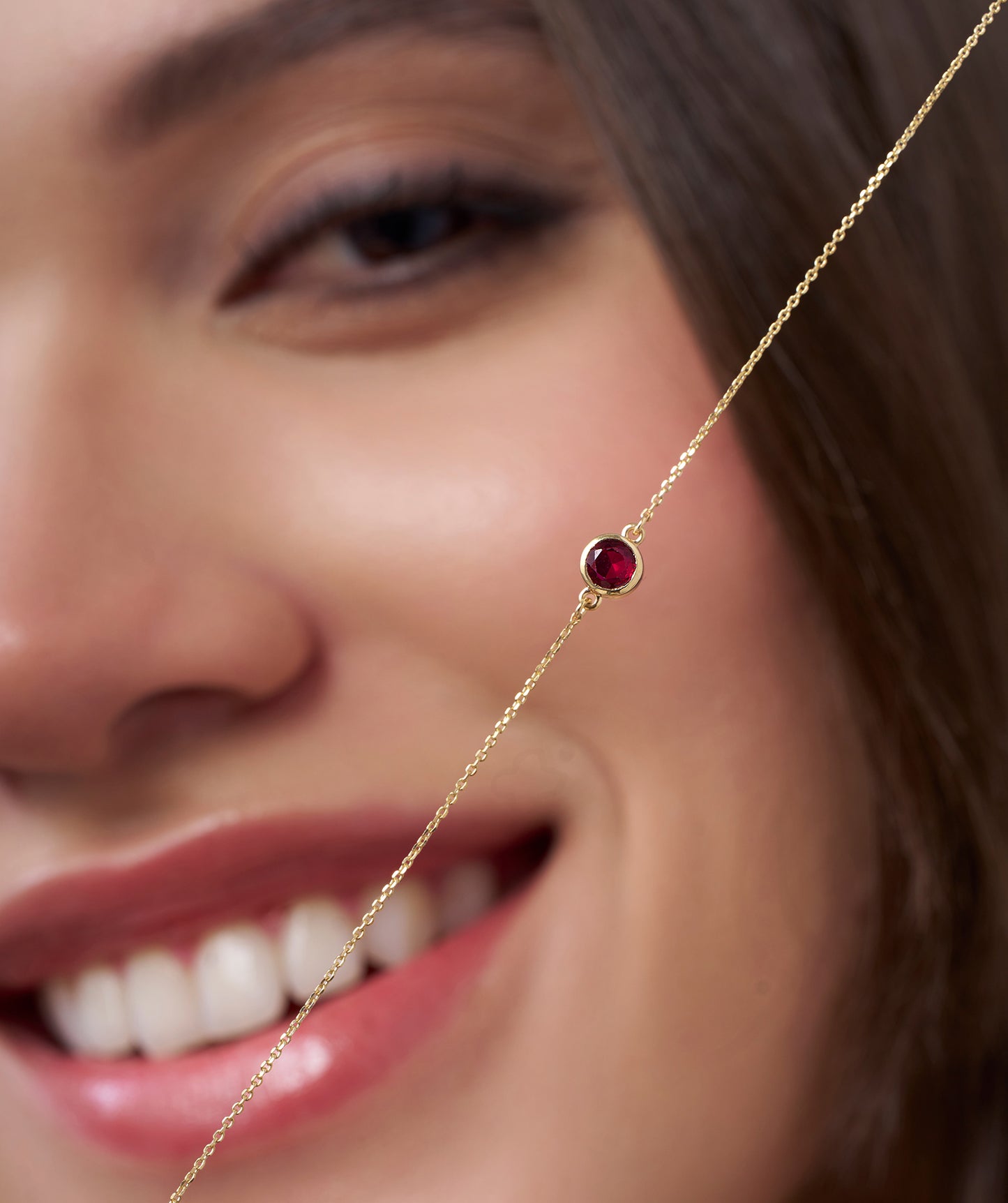14K Gold Garnet Solitaire Chain Bracelet