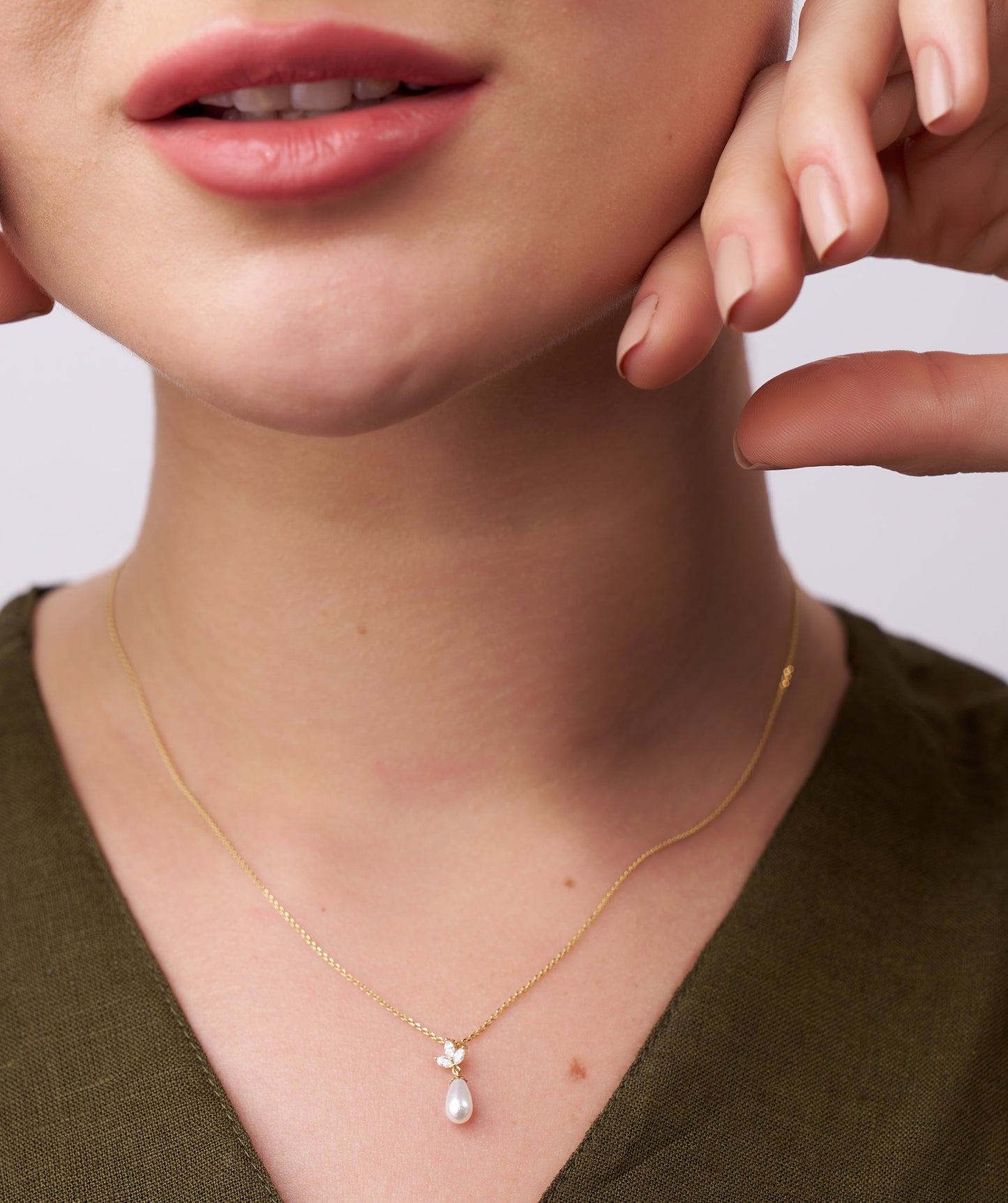 Exquisite White Teardrop Pendant