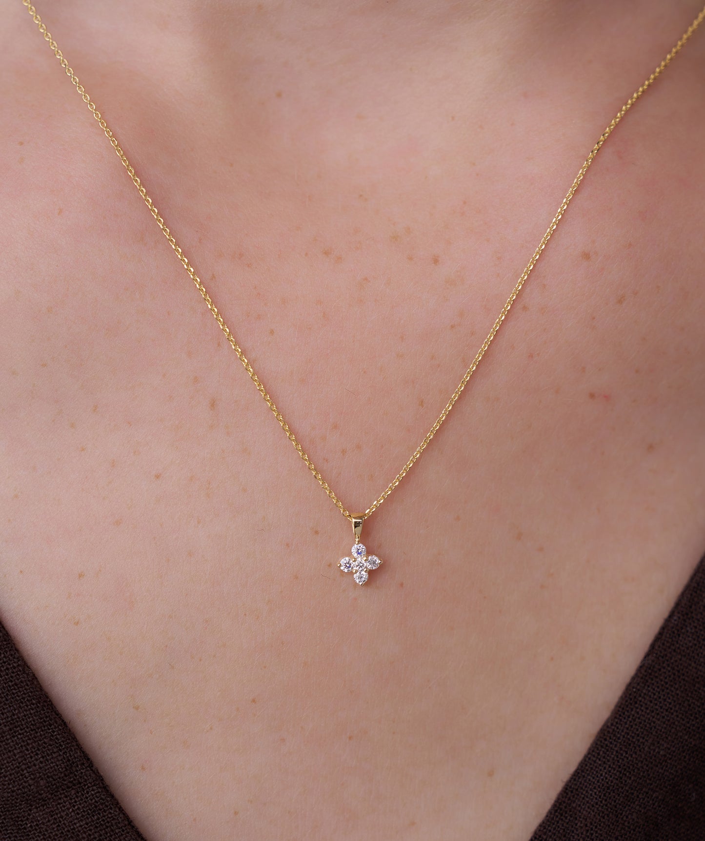 Minimalist Diamond Flower Necklace