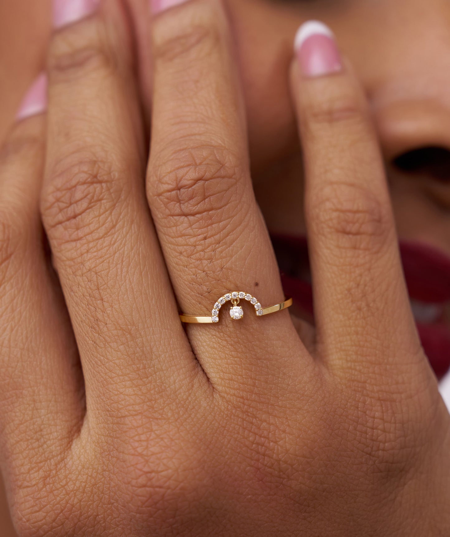 Pavé Arch Ring with Center Diamond