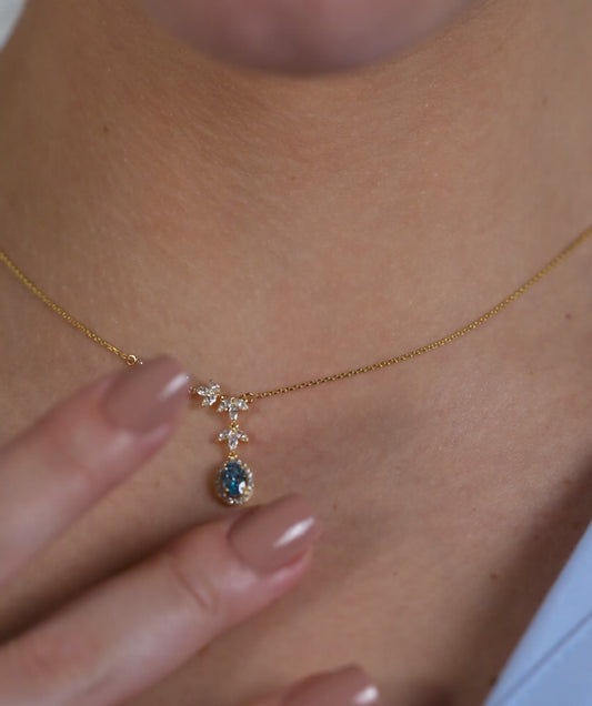 Luxury 14K Gold Leaf Drop Necklace