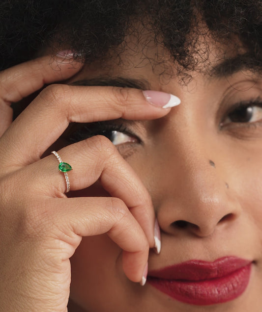 Pear-Shaped Green Gemstone Ring