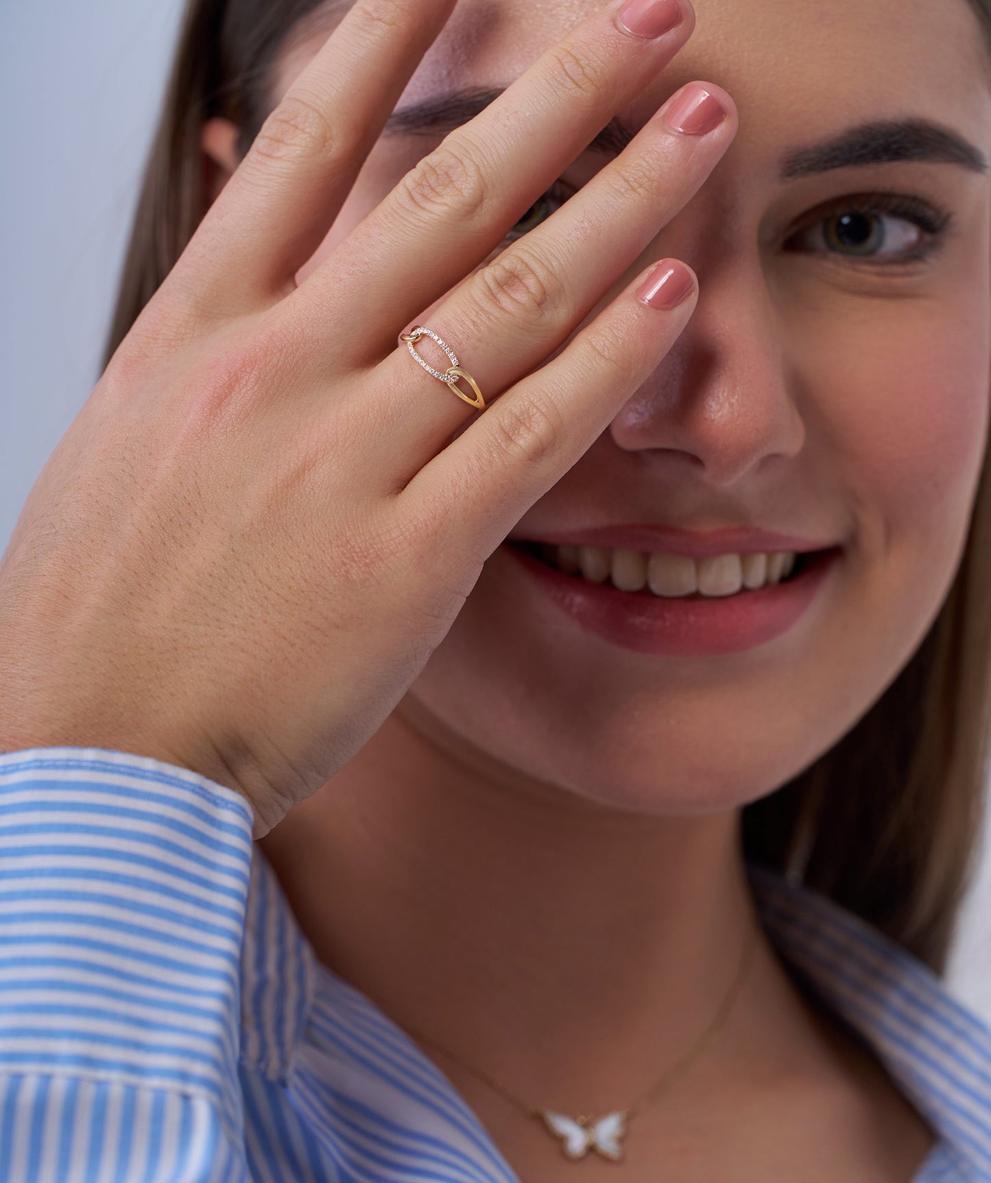 Linked Elegance Diamond Ring