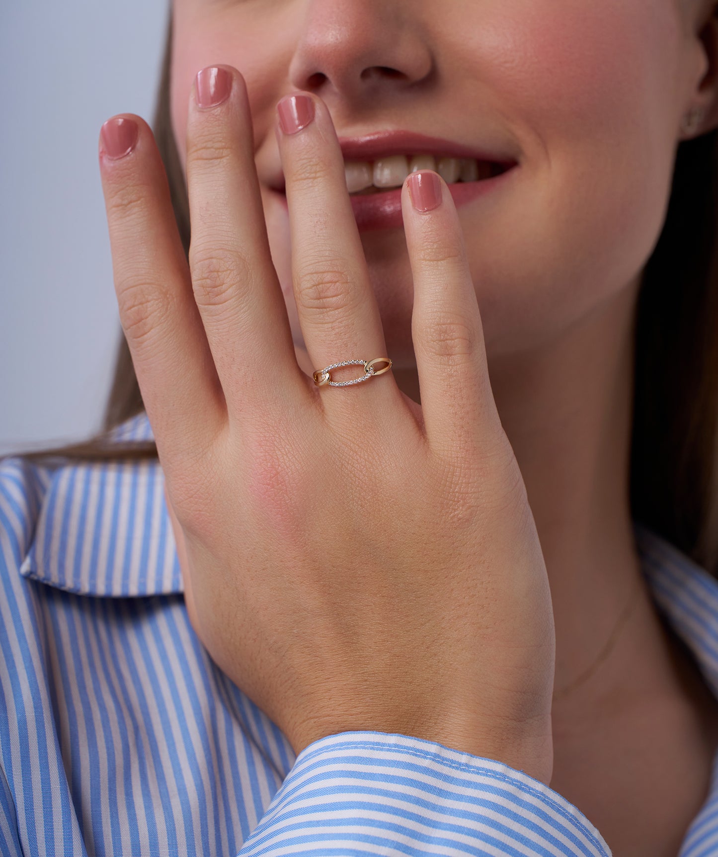 Linked Elegance Diamond Ring