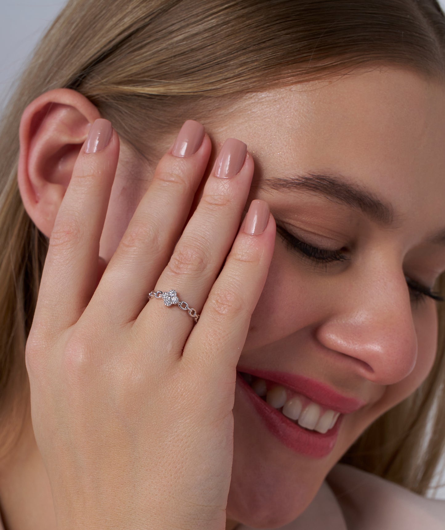 14K Gold Floral Clover Diamond Chain Ring