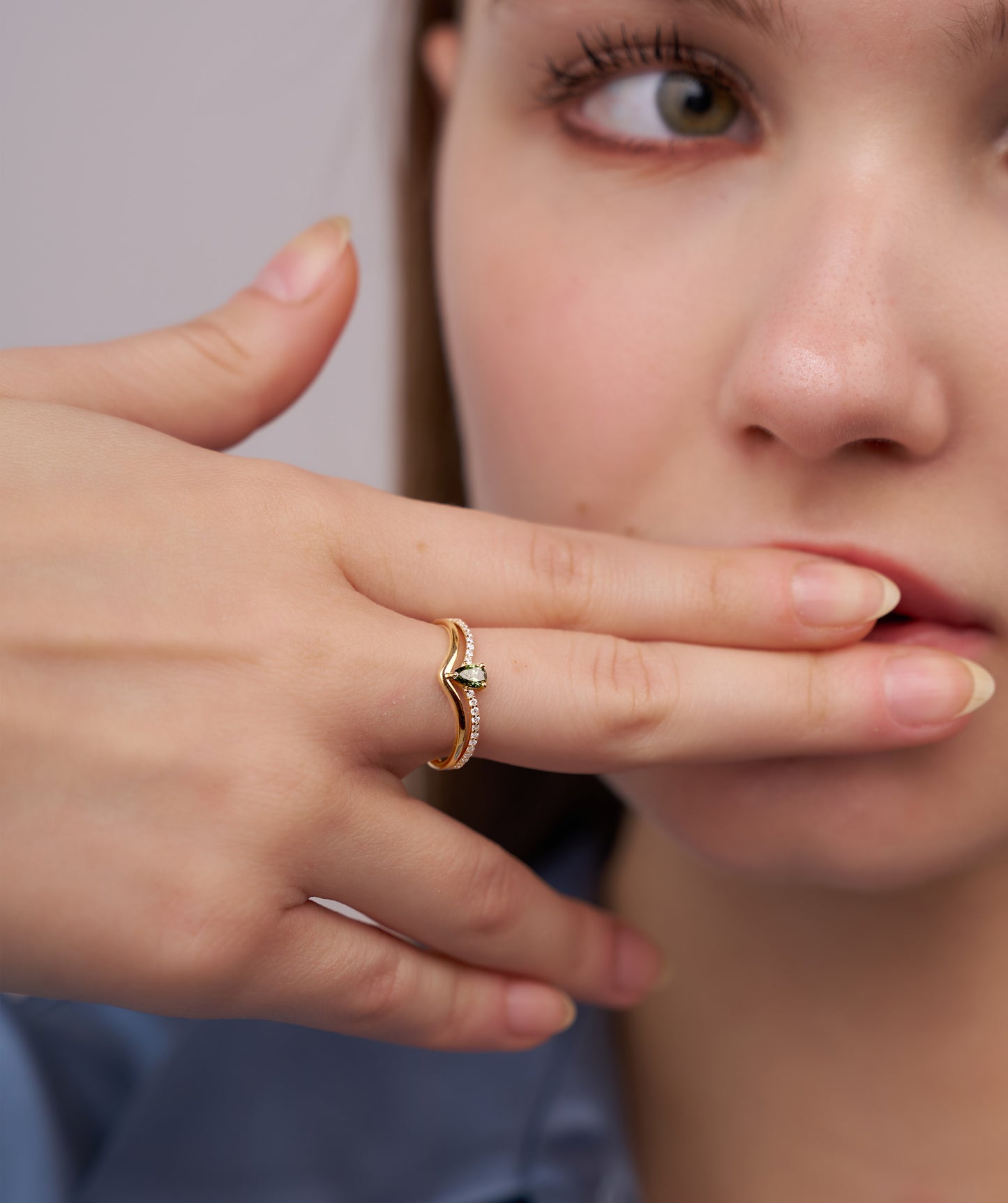 14K Gold Green Diamond Ring