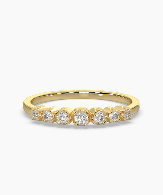 Tapered Round Diamond Band