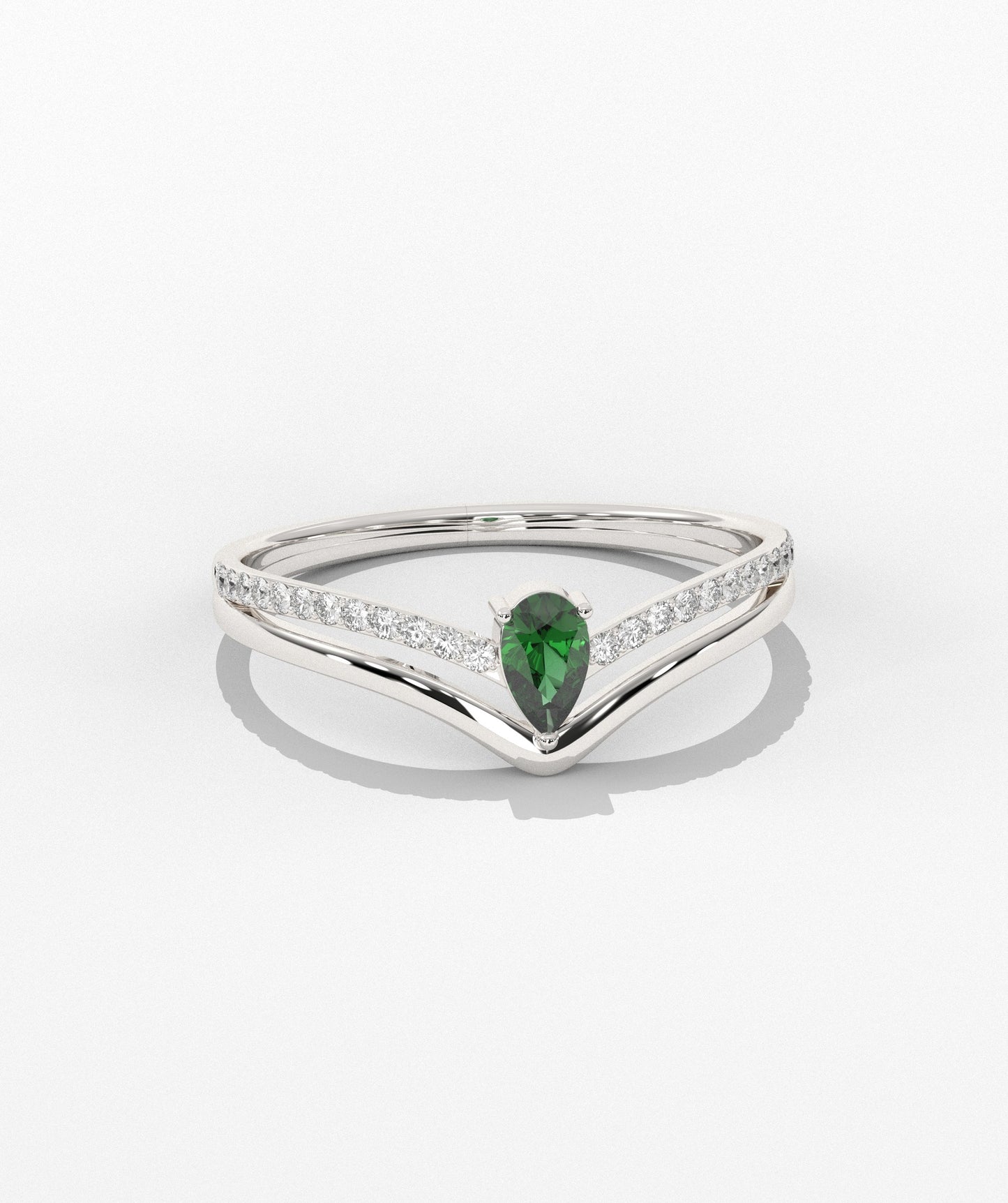 14K Gold Green Diamond Ring