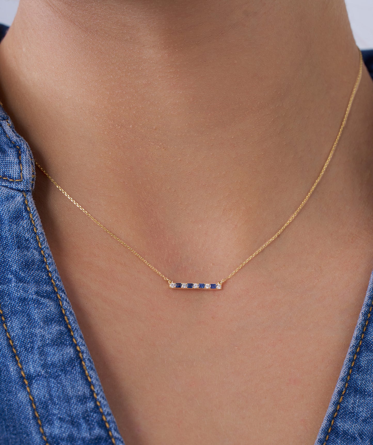 Fancy Bar Style Gold Necklace