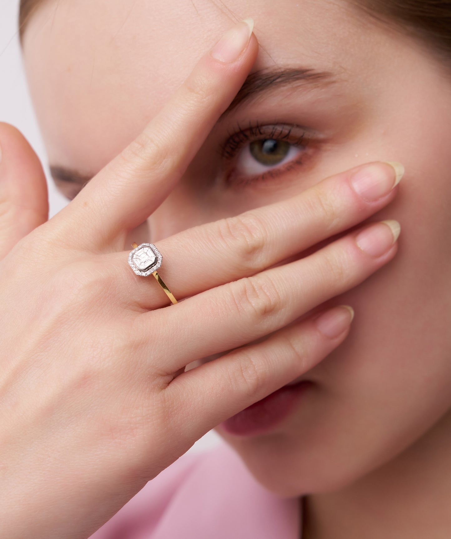 Geometric Spark Halo Ring