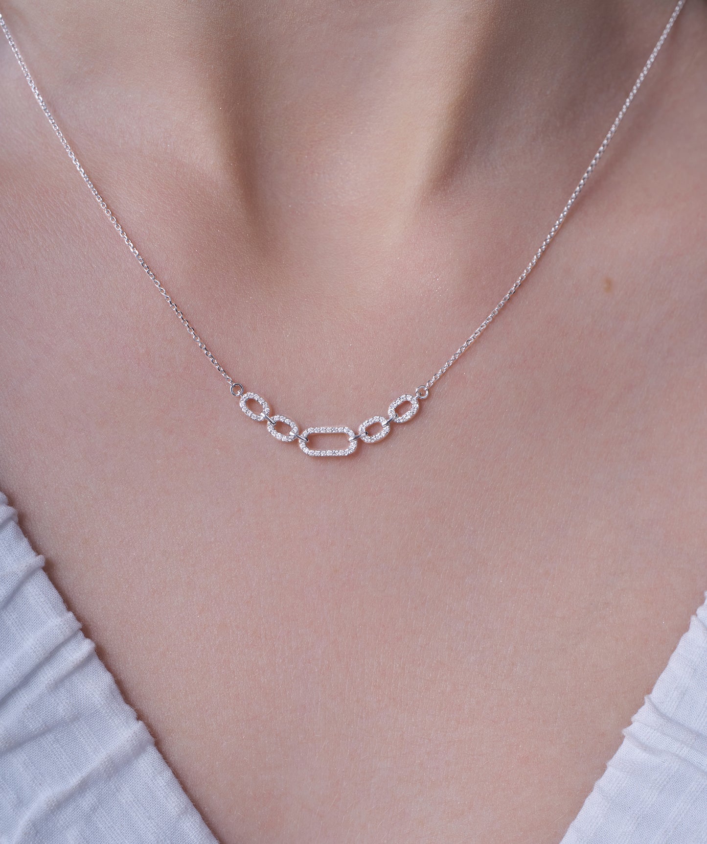 Elegance Diamond-Linked Necklace