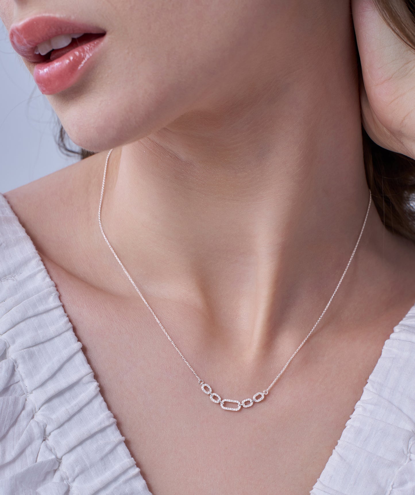 Elegance Diamond-Linked Necklace