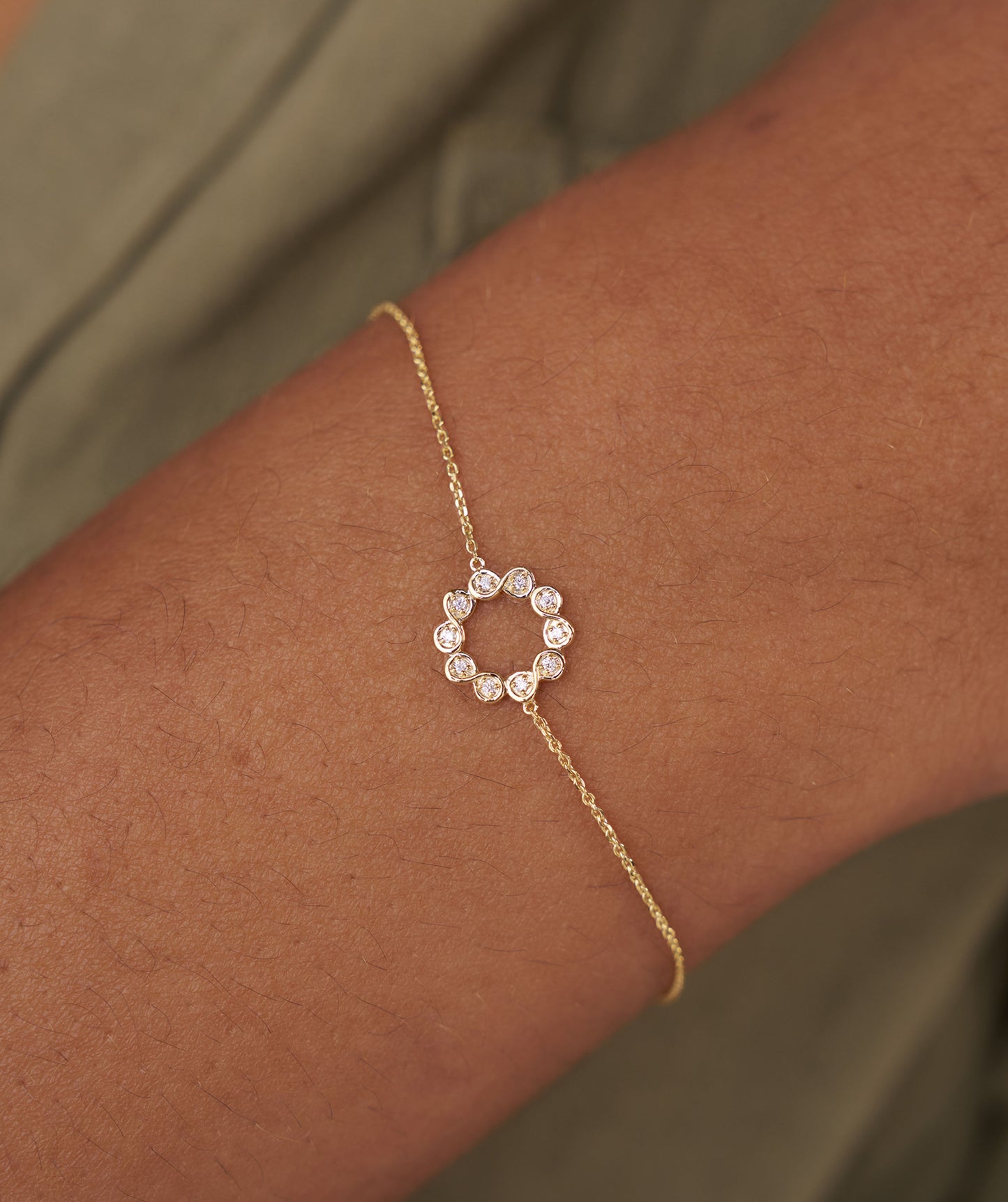 Diamond Bezel Circle Bracelet