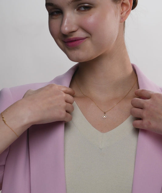 Circle Diamond Pendant Necklace