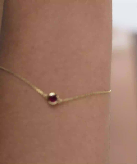 14k Gold Solitaire Garnet Necklace