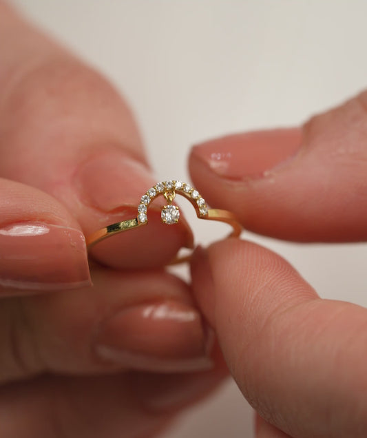 Pavé Arch Ring with Center Diamond