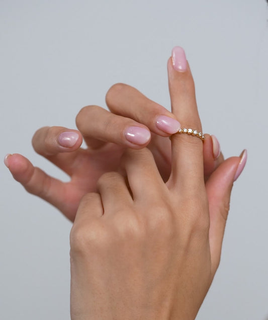 Tapered Round Diamond Band
