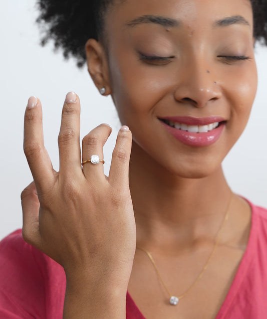 Modern Classi Diamond Ring